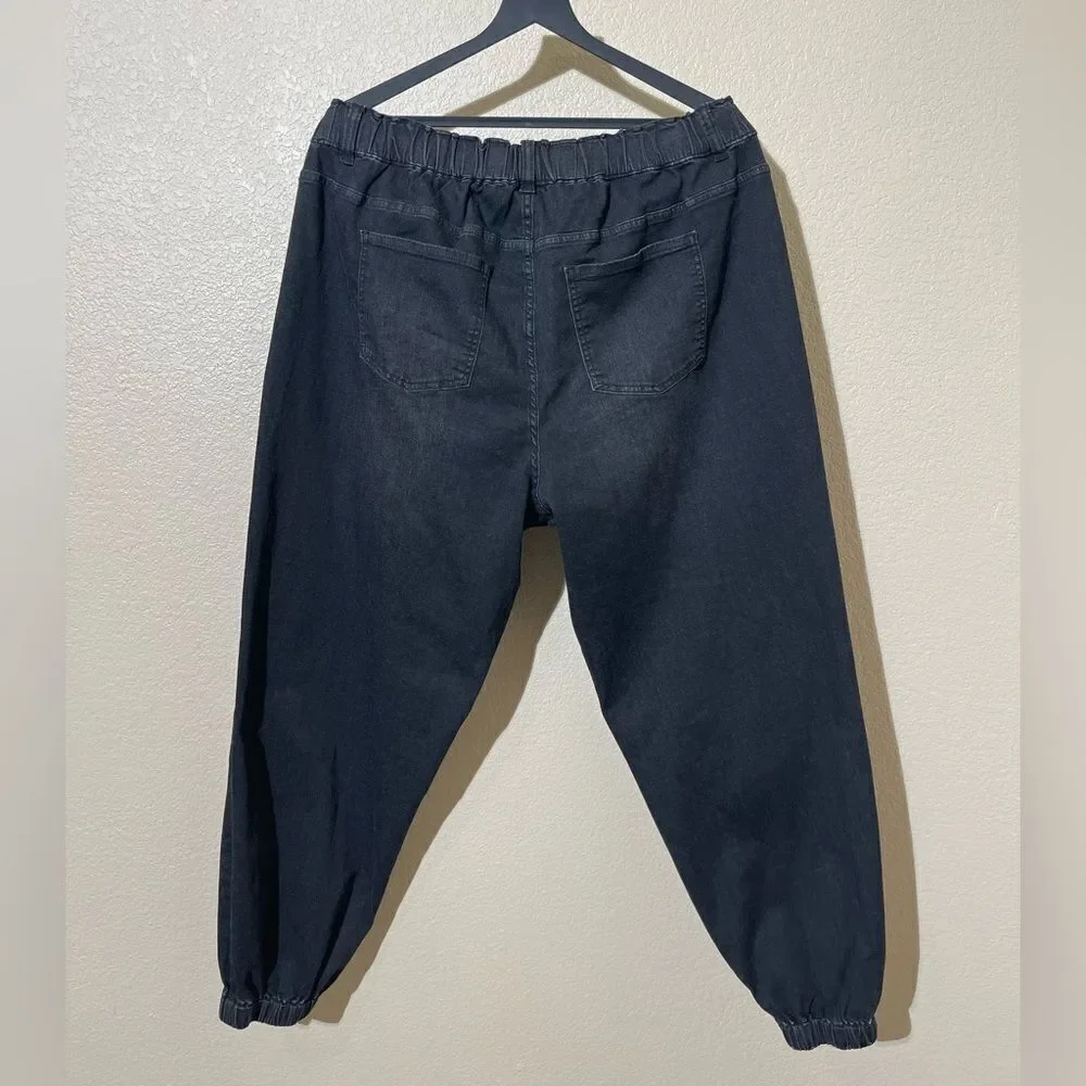 Sold  - Picture 2 of 6